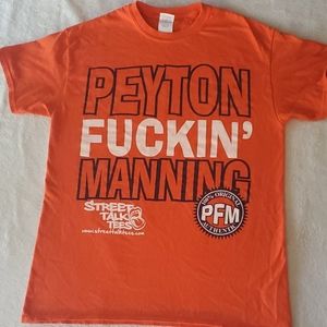 Peyton Manning T-shirt orange medium